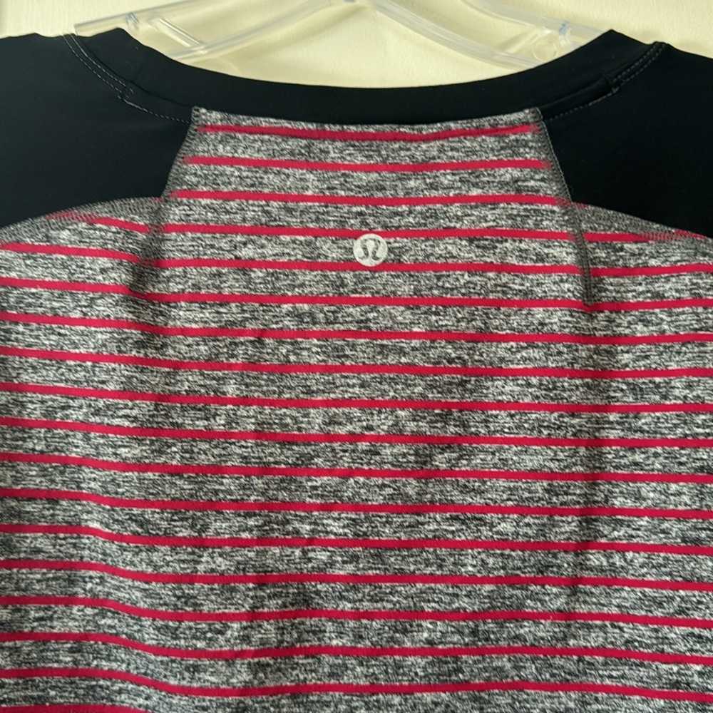 Lululemon Surge warm crew shirt - Picture 8 of 8